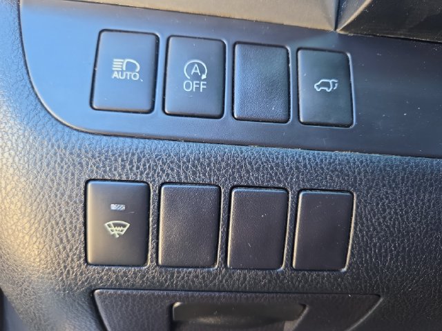 Used 2017 Toyota Highlander XLE AWD/4WD image 34