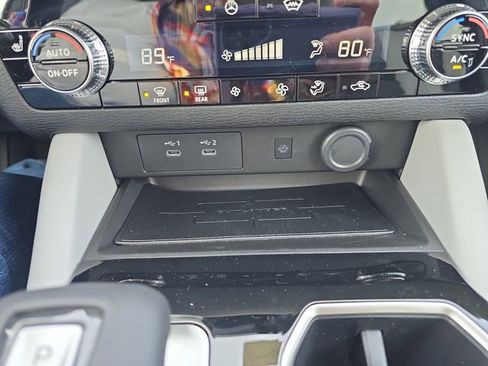 New 2026 Mitsubishi Outlander SE image 21