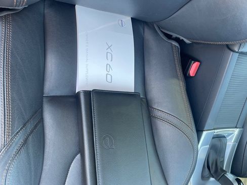 Used 2017 Volvo XC60 T5 Dynamic w/ Preferred Option Package image 23