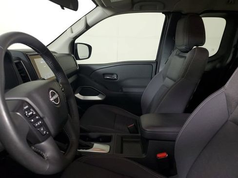 Used 2022 Nissan Frontier SV RWD image 21