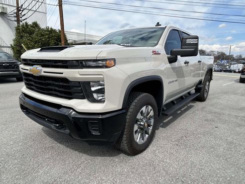 New 2026 Chevrolet Silverado 2500 Custom w/ Custom Value Package image 7