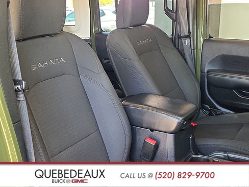 Used 2021 Jeep Wrangler Unlimited Sahara w/ Uconnect 4C Nav & Sound Group AWD/4WD image 30