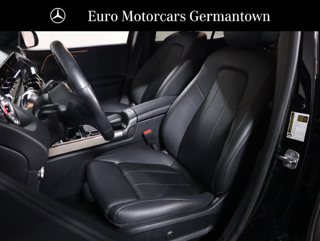 Used 2023 Mercedes-Benz GLB 250 4MATIC w/ Premium Package image 28
