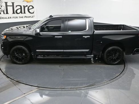 Used 2022 Chevrolet Silverado 1500 High Country w/ High Country Premium Package image 42