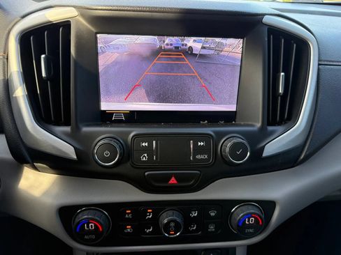 Used 2019 GMC Terrain SLT AWD/4WD image 14