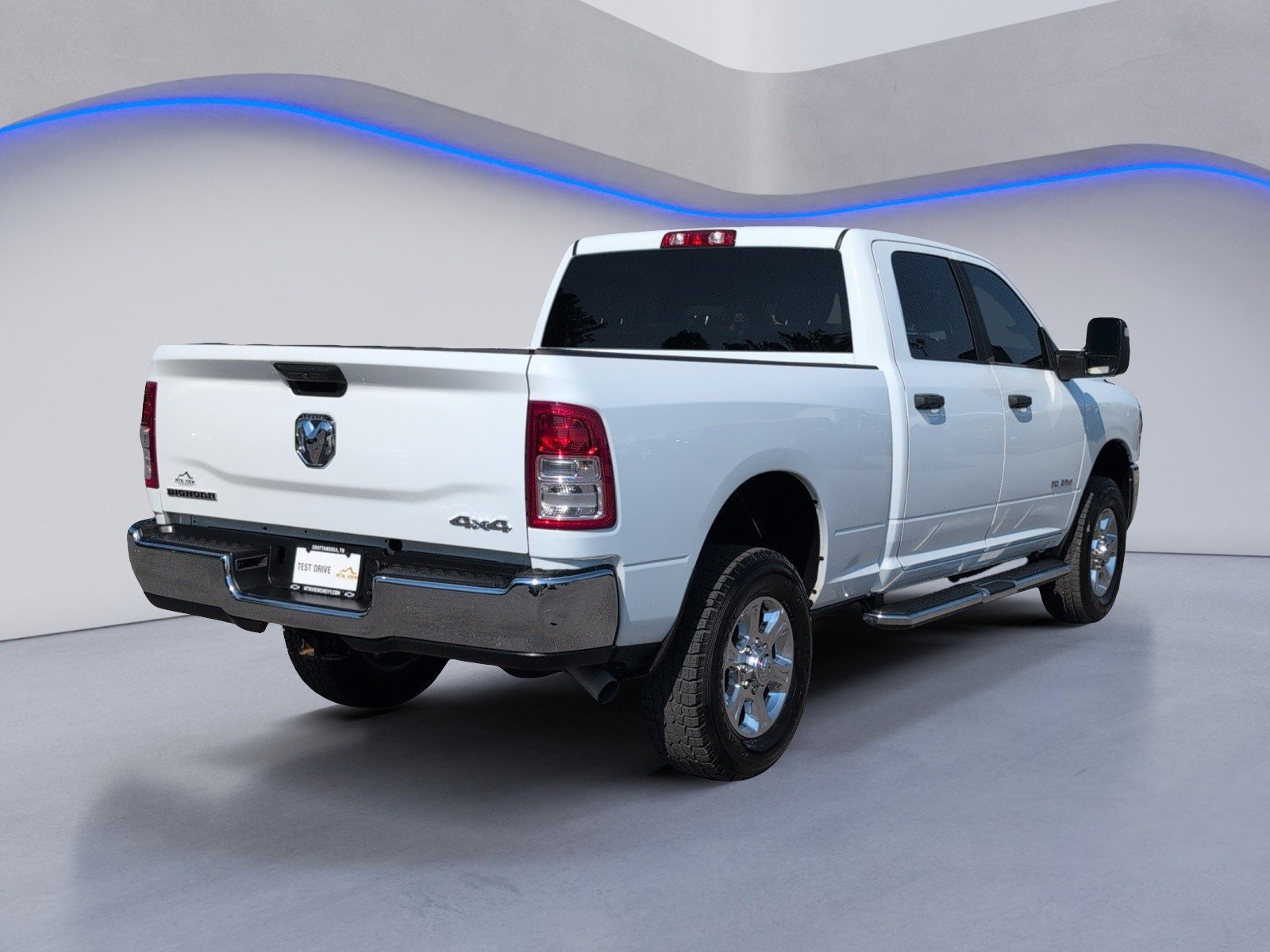 Used 2024 RAM 2500 Big Horn AWD/4WD image 3