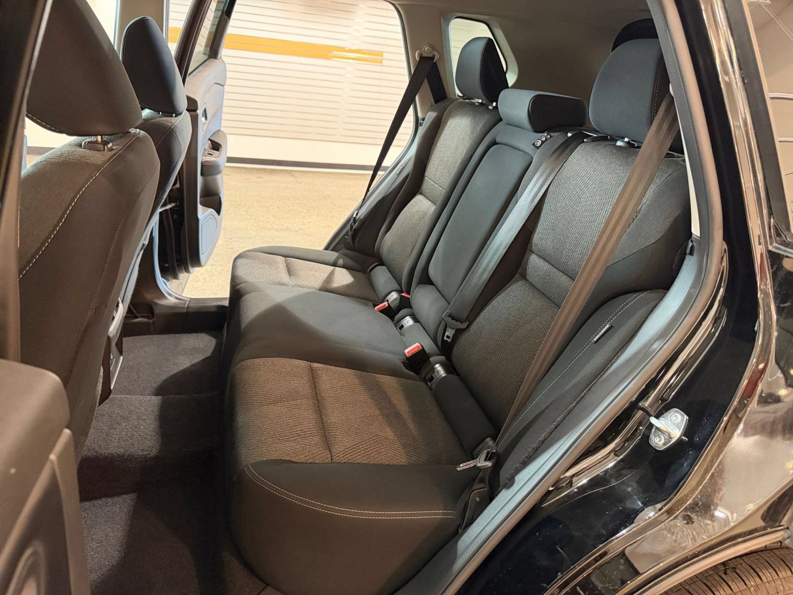 Used 2025 Nissan Rogue SV FWD image 39