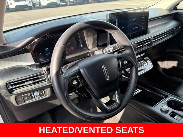 Used 2024 Lincoln Corsair AWD w/ Equipment Group 101A image 4