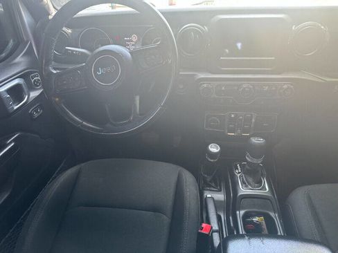 Used 2019 Jeep Wrangler Unlimited Sport image 16