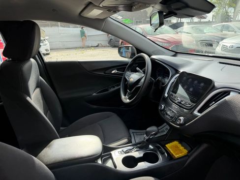 Used 2023 Chevrolet Malibu LS image 14