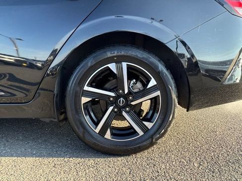 Used 2024 Nissan Sentra SV FWD image 15