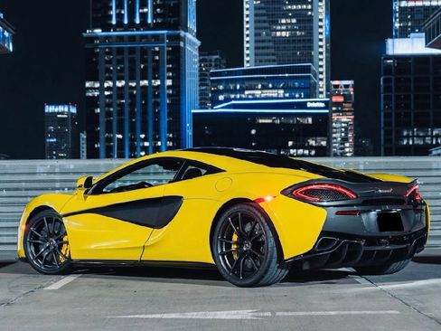 Used 2018 McLaren 570S Coupe RWD image 28