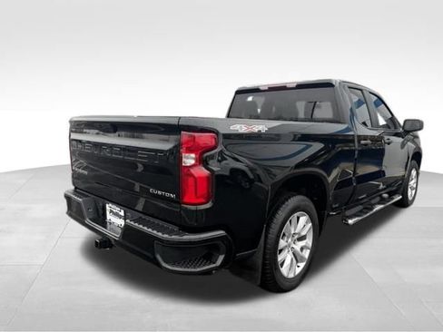 Used 2022 Chevrolet Silverado 1500 Custom image 11