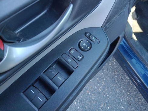 Used 2018 Honda CR-V LX image 12