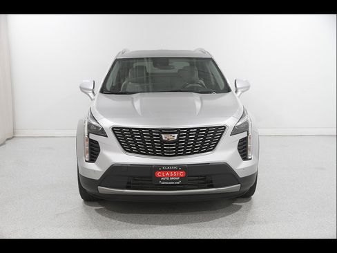 Used 2019 Cadillac XT4 Premium Luxury w/ Cold Weather Package AWD/4WD image 2