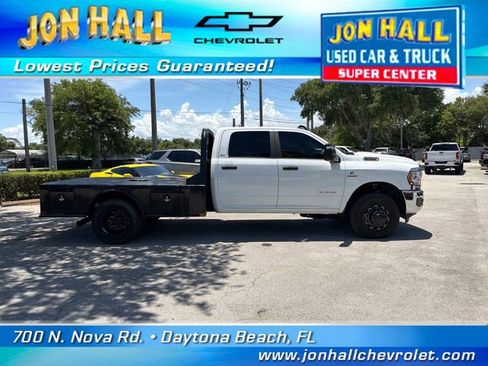 Used 2023 RAM 3500 SLT w/ Quick Order Package 2YG SLT AWD/4WD image 12