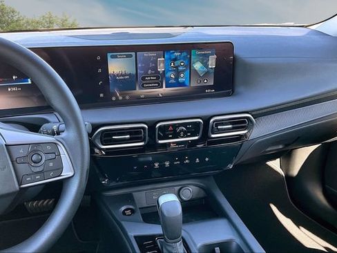 New 2027 Nissan Sentra SV FWD image 6