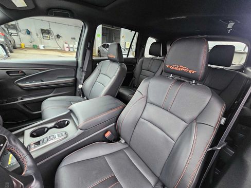Used 2025 Honda Passport TrailSport image 20