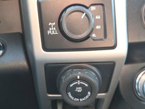 Used 2020 Ford F150 Lariat w/ Equipment Group 502A Luxury image 31