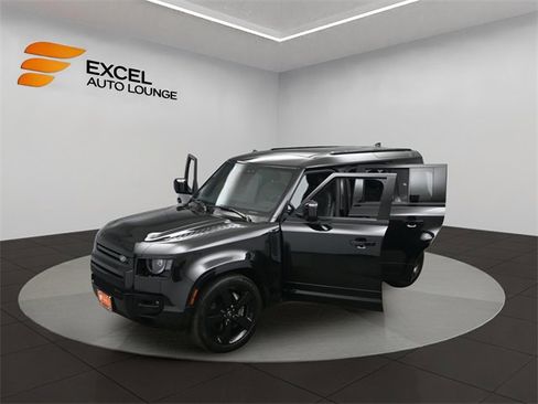Used 2023 Land Rover Defender 110 X-Dynamic SE image 48