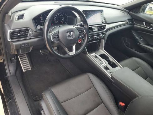 Used 2022 Honda Accord Sport image 4