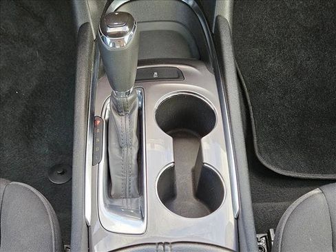 Used 2020 Chevrolet Malibu LT image 12