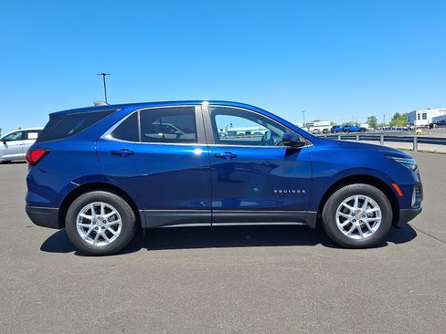 Certified 2023 Chevrolet Equinox LT AWD/4WD image 7