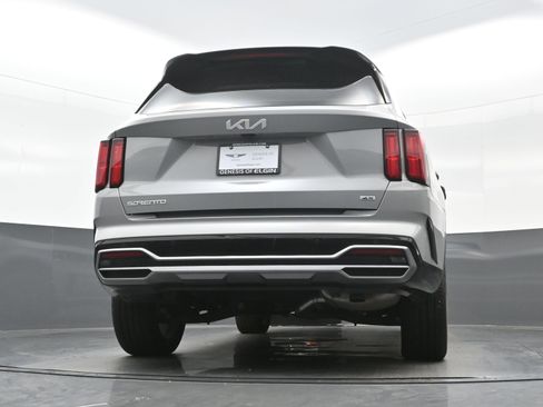 Used 2023 Kia Sorento SX image 34