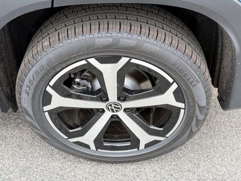 New 2026 Volkswagen Tiguan SE AWD/4WD image 4