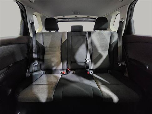 Used 2022 Nissan Rogue SV AWD/4WD image 25