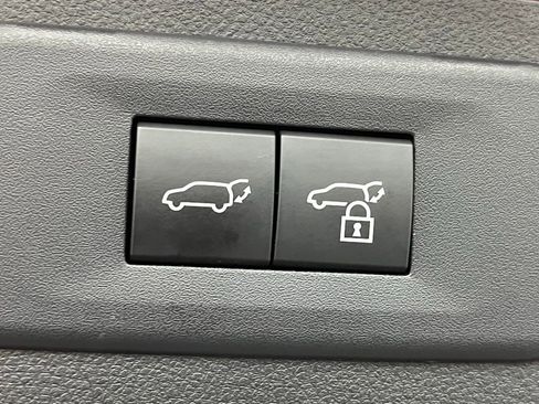 Used 2024 Lexus NX 250 FWD image 9