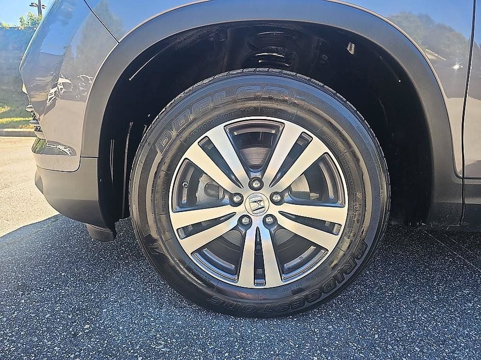 Used 2017 Honda Pilot EX-L image 10