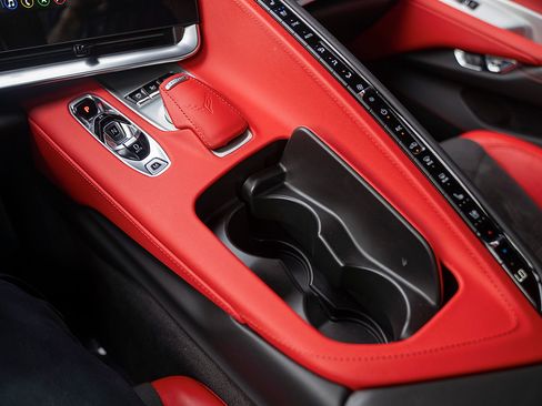 Used 2022 Chevrolet Corvette Stingray Preferred Cpe w/ 2LT RWD image 15