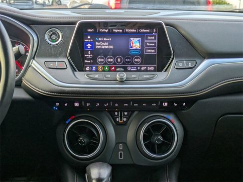 Used 2022 Chevrolet Blazer Premier w/ Enhanced Convenience Package image 25