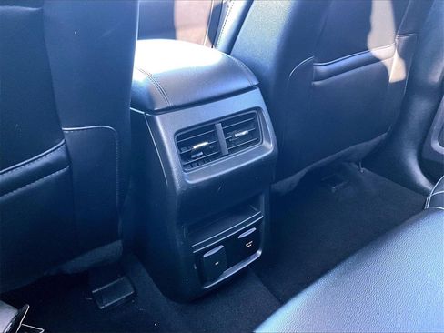 Used 2019 Ford Edge SEL w/ Equipment Group 201A image 29