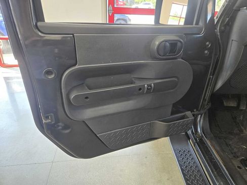 Used 2010 Jeep Wrangler Sport AWD/4WD image 10