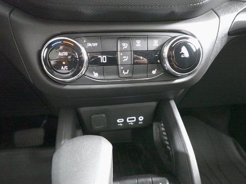 Used 2023 Chevrolet TrailBlazer LT w/ Convenience Package image 19