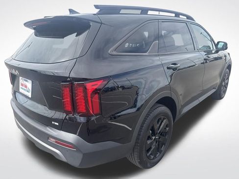 Used 2023 Kia Sorento S AWD/4WD image 5