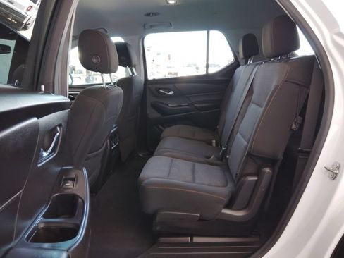 Used 2021 Chevrolet Traverse LS FWD image 19