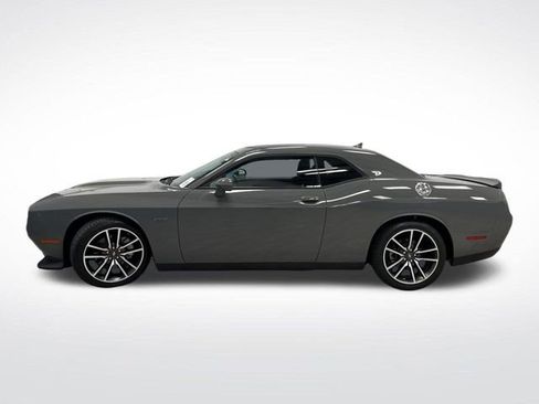Used 2023 Dodge Challenger R/T image 12