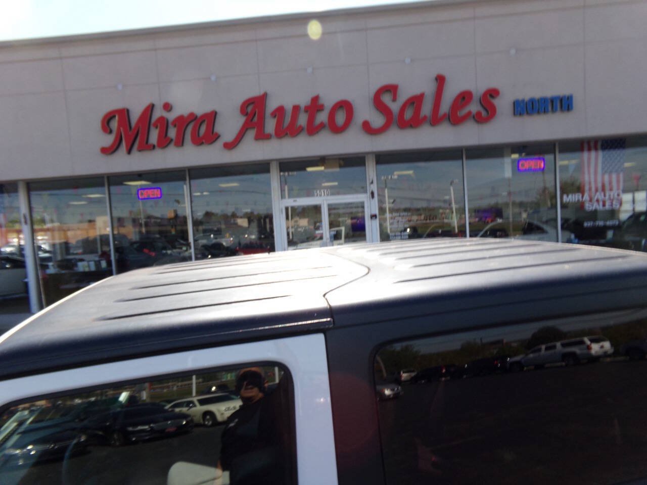 Used 2013 Jeep Wrangler Sport w/ Connectivity Group AWD/4WD image 9