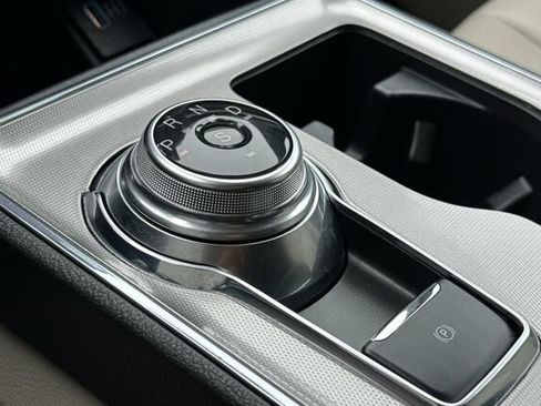 Certified 2022 Ford Edge Titanium w/ Equipment Group 301A image 19