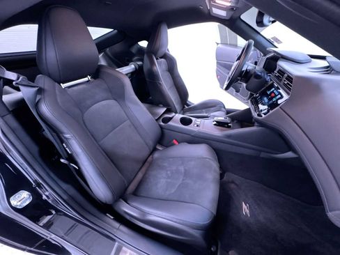 Used 2025 Nissan Z Performance w/ Floor Mat Package RWD image 37