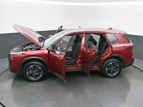 Used 2024 Nissan Rogue SV FWD image 61