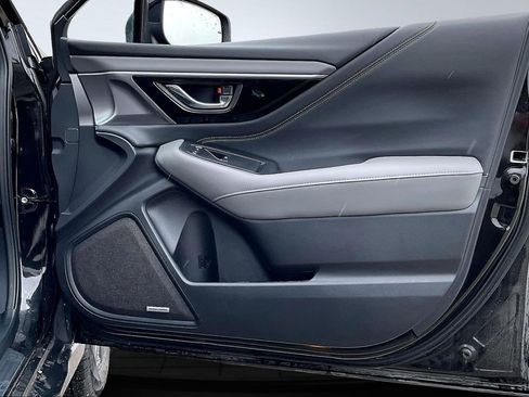 Certified 2025 Subaru Outback Onyx Edition image 18