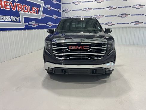 Used 2024 GMC Sierra 1500 SLT w/ SLT Premium Plus Package image 10