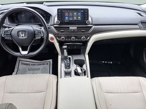 Used 2018 Honda Accord Touring image 14