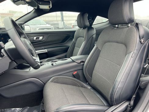 Used 2025 Ford Mustang Coupe image 13