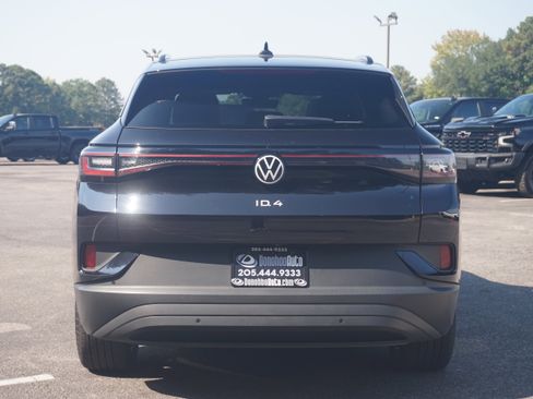 Used 2023 Volkswagen ID.4 S image 9