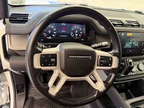 Used 2022 Land Rover Defender 110 S AWD/4WD image 42